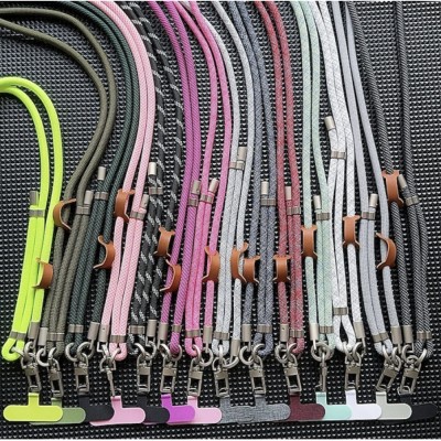 Шнурок на шею «Stripe Cord» — White & Black Шнурок на шею «Stripe Cord» — White & Black