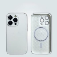 Protective camera Case with MagSafe — iPhone 13  — White