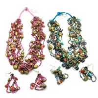 Ожерелье из бисера и ракушек + серьги