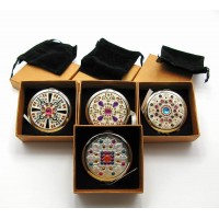 Зеркальце косметическое Орнамент с камнями (в коробке + чехольчик)