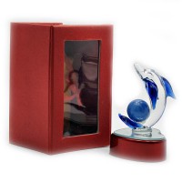 Дельфин хрустальный с подсветкой (11х6,5х6 см) Дельфин хрустальный с подсветкой (11х6,5х6 см)