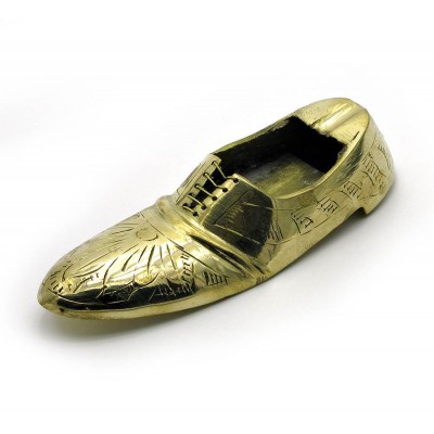 Пепельница туфля бронзовая (13,5х5х3,5 см) (5") код 1996