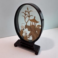 Декоративная миниатюра в овальной рамке (11,5х12х3 см)