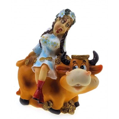 Корова с девушкой копилка (12х11х4 см)