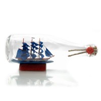 Модель парусника в бутылке (20х8х6,5 см)