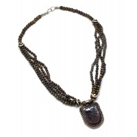 Ожерелье с кулоном