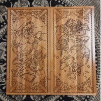 Нарды с узором,фасад из массива дерева (56х27,5х5 см) Нарды с узором,фасад из массива дерева (56х27,5х5 см)