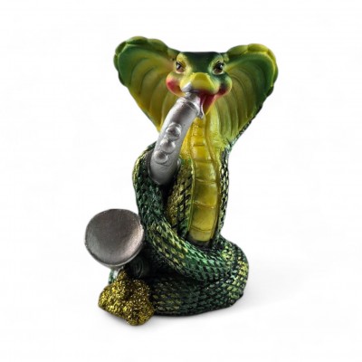 Змея-кобра с саксофоном (8,5х6х,4,5см)