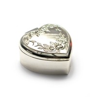 Шкатулка для украшений Сердечко (8х7,5х3,5 см)Серебро