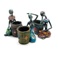 Африканка с корзиной, подставка под ручки(16х12,5х9см) Африканка с корзиной, подставка под ручки(16х12,5х9см)