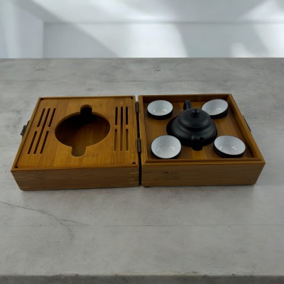 Чайный набор в бамбуковом футляре (18,5х18,5х10,5 см)