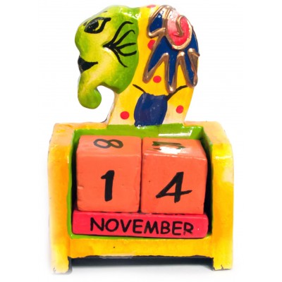 Календарь настольный Слон дерево (10х7х4 см)