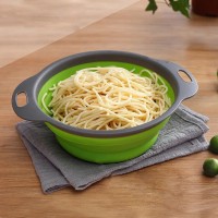 Дуршлаг силиконовый складной с ручками круглый зеленый (240х195х130 мм). Дуршлаг силиконовый складной с ручками круглый зеленый (240х195х130 мм).