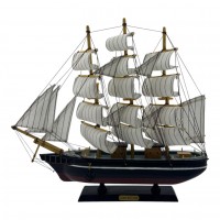 Модель парусника на подставке ( 40х34х6,5 см)