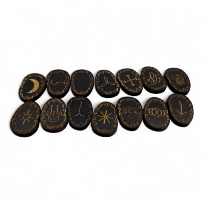 Руны Ведьмины (Викканские) темные, 14 рун (4,2х3,1х0,7 см), массив дерева.