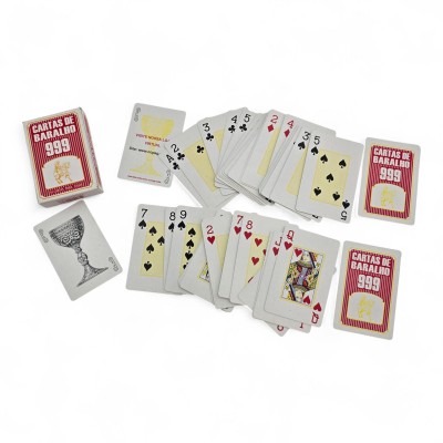 Карты игральные 999 с красной рубашкой 8.5 x 5.6 см, ламинированный картон