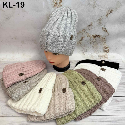 Шапка жіноча На флісі. Розмір 56-58 Шапка жіноча На флісі. Розмір 56-58