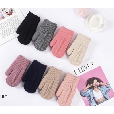 Варежки дитячі Хутро, 0698, Розмір 4-6 роки Варежки дитячі Хутро, 0698, Розмір 4-6 роки