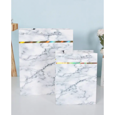 Пакет для подарка большой вертикальный "Белый мрамор" 26х32 см