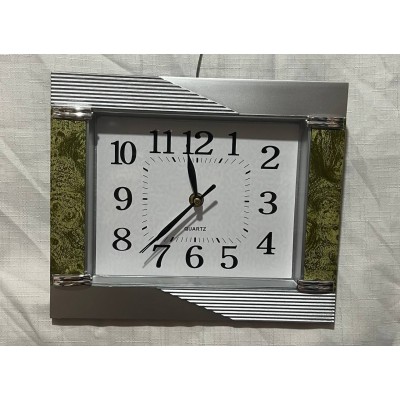 Часы настенные 22*26 см 2 расцветки