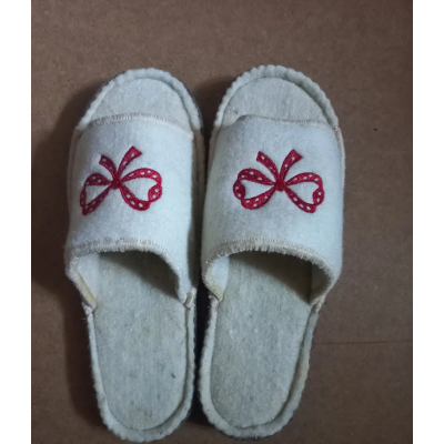 Тапки женские из 100% овечьей шерсти (войлок).размер 36-38, в ассортименте Тапки женские из 100% овечьей шерсти (войлок).размер 36-38, в ассортименте