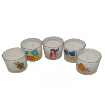 Cвеча-стакан с патриотичным рисунком