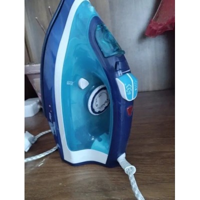 LSU-1760 Утюг Паровой Керамическая Подошва 2,200 Вт LSU-1760 Утюг Паровой Керамическая Подошва 2,200 Вт