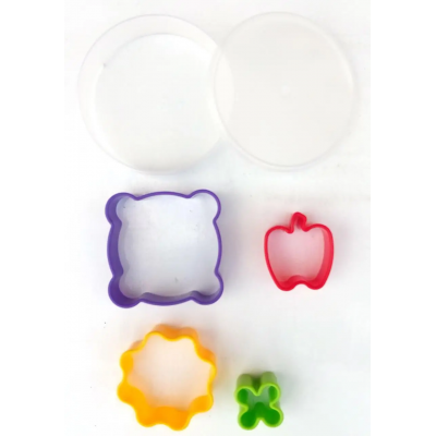 Набор форм для печенья из пластика (4 формы + коробочка для хранения