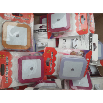 Світлодіодний нічник LED Світлодіодний нічник LED
