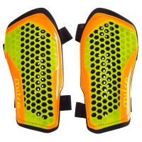 Щитки футбольные Mitre GS-675-M размер M