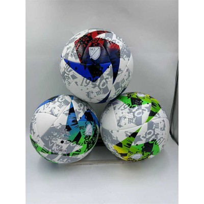 М`яч футбольний C 64613 (30) 3 види, вага 420 грам, матеріал PU, балон гумовий, клеєний, (поставляється накачаним на 90), ВИДАЄТЬСЯ ТІЛЬКИ МІКС ВИДІВ