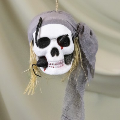 Декор подвесной череп Пират 13803 (серый) Декор подвесной череп Пират 13803 (серый)
