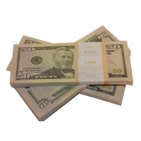 Пачка денег по 50 долларов