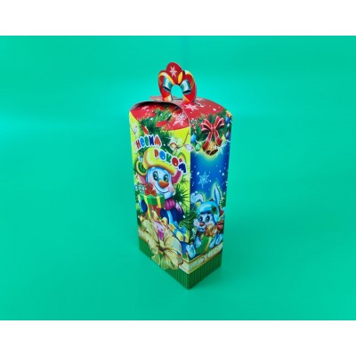 Новогодняя коробка для конфет №247 (600гр) Снеговик с подарками (25 шт)