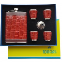 Подарочный набор фляга 9 унций + 4 рюмки по 30 мл + воронка TZ-51-2 Подарочный набор фляга 9 унций + 4 рюмки по 30 мл + воронка TZ-51-2