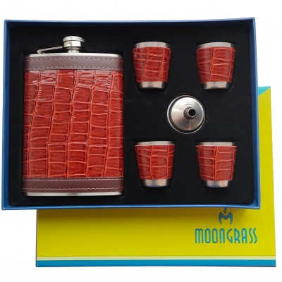 Подарочный набор фляга 9 унций + 4 рюмки по 30 мл + воронка TZ-51-2 Подарочный набор фляга 9 унций + 4 рюмки по 30 мл + воронка TZ-51-2
