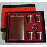 Подарочный набор 6в1 фляга, рюмки, воронка в экокоже D533