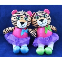 Мягкая игрушка Тигр в платье (21 см) №6621-1