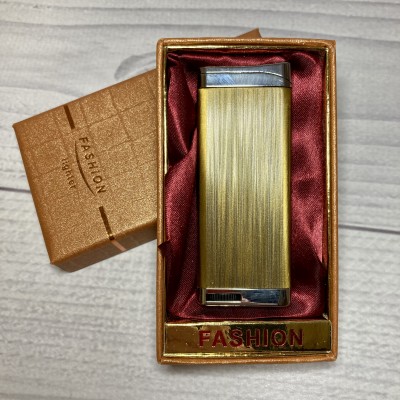 Зажигалка в подарочной коробке плоская TIGERFASHION D123 Gold