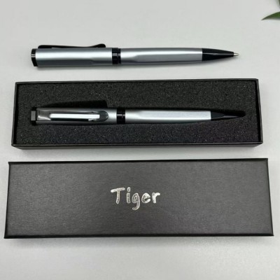 Подарочная ручка Tiger в футляре (серебристо-черная) BP-385
