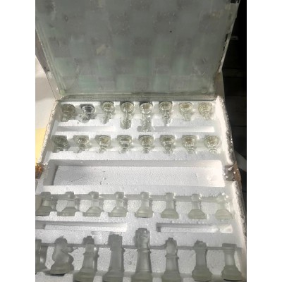 Шахматы из стекла (уценённый товар) GJ- 01