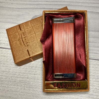 Зажигалка в подарочной коробке плоская TIGER FASHION D123 Red