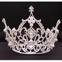 Декор для торта Корона D7 см срібло с белыми камнями та жемчугом