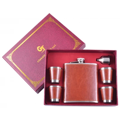 Подарочный набор фляга, 4 стопки, лейка (кожа) TZ-10A