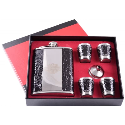 Подарочный набор 6в1 Johnnie Walker Фляга, 4 рюмки, лейка GT-177
