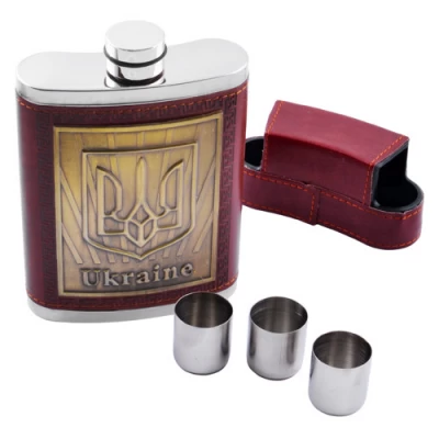 Фляга из нержавеющей стали обтянута кожей Украина + рюмки BZ-10