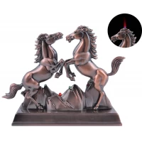 Зажигалка сувенирная Два коня (Турбо пламя) №XT-3901