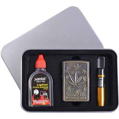 Подарочный набор (серия Конопля) 3в1 Зажигалка, бензин, мундштук №4710-3