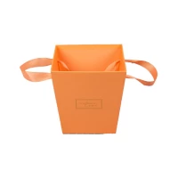 Коробка декоративная для цветов 14,5 x 11 x 15см Оранжевый Unison (W3244) Коробка декоративная для цветов 14,5 x 11 x 15см Оранжевый Unison (W3244)