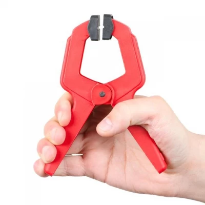 Струбцина пружинная, max зажим 68мм INTERTOOL HT-6034 Струбцина пружинная, max зажим 68мм INTERTOOL HT-6034